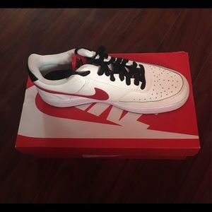Nike court vision low nba size 9